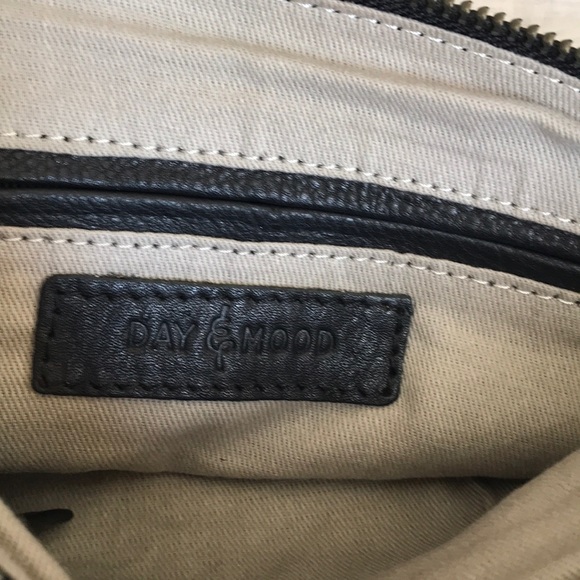 🎉Final Markdown🎉DAY & MOOD Leather Nya Crossbody - Picture 6 of 10